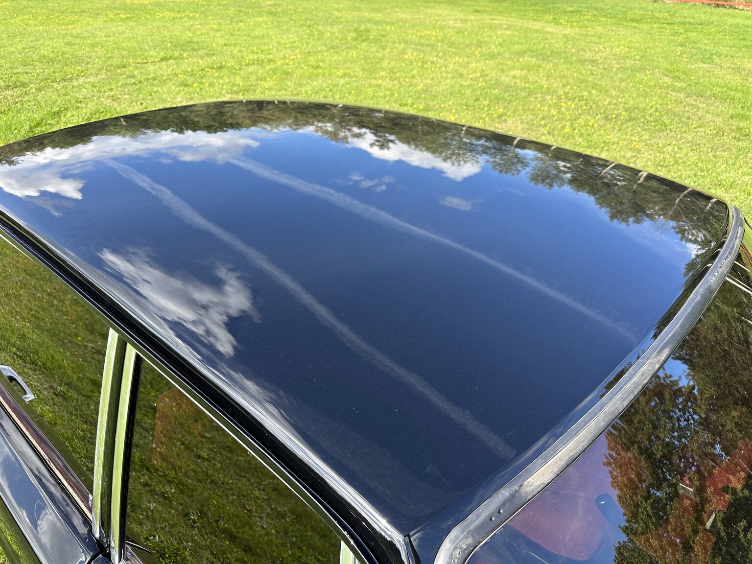 Aussenfoto 1969 Volvo 144 custom