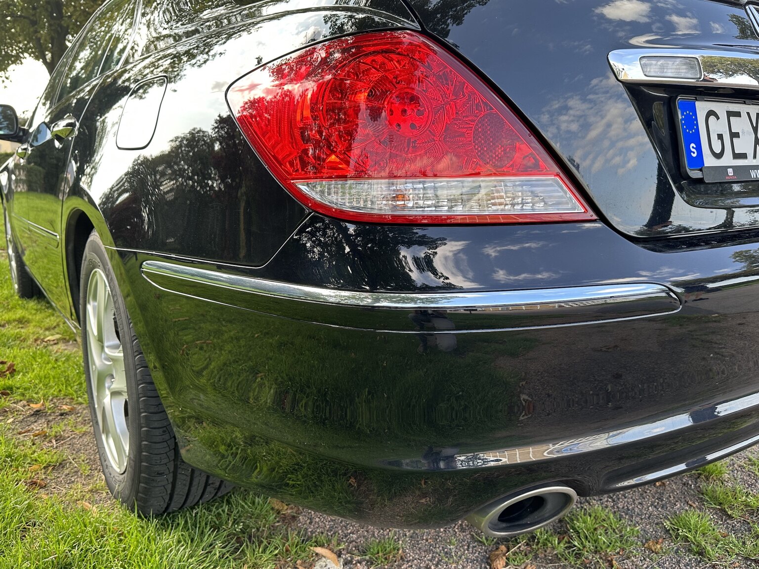 Exteriörbild på 2007 Honda Legend (43)