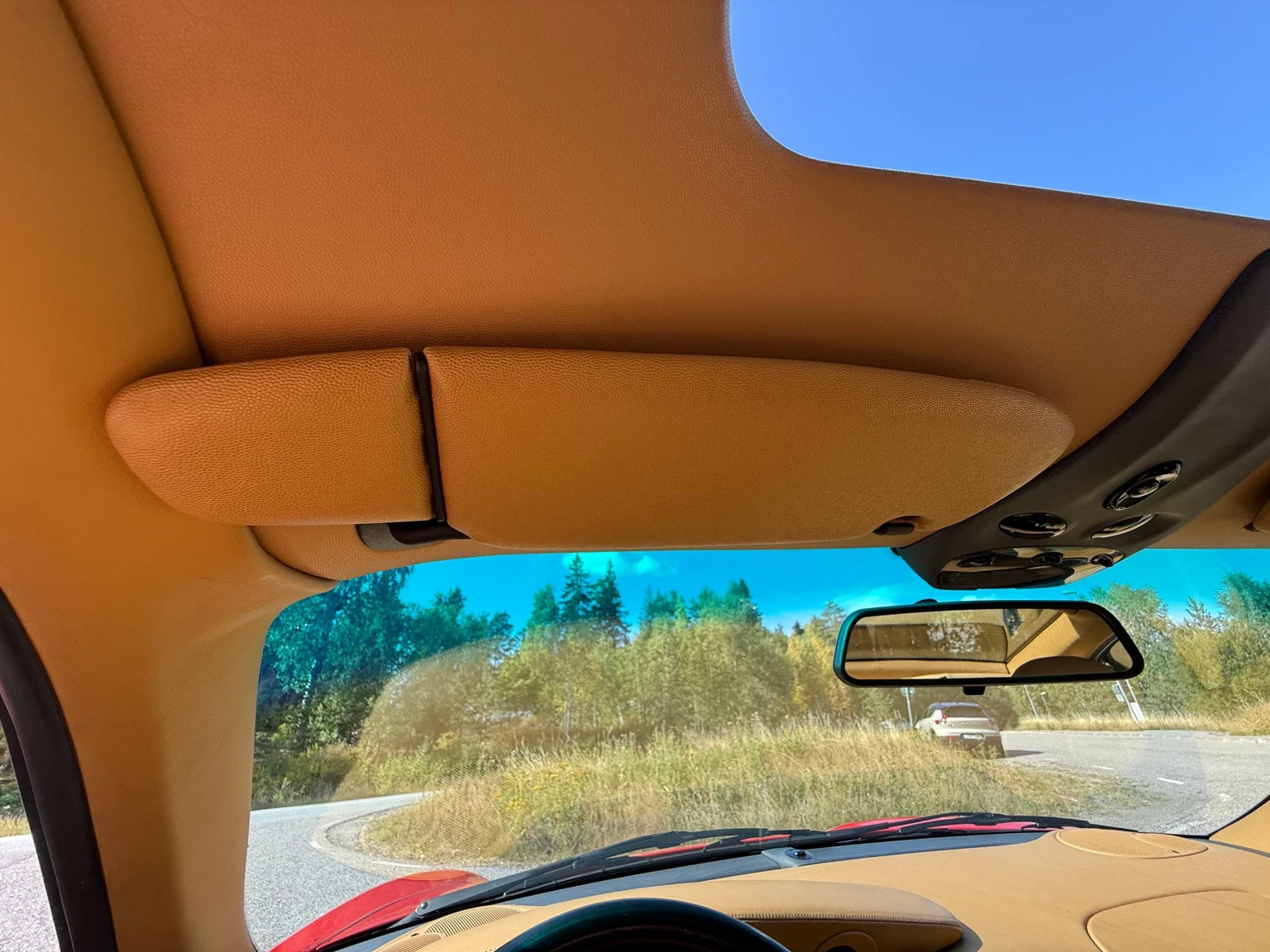 Innenraumfoto von 1998 Porsche 911 Carrera (25)