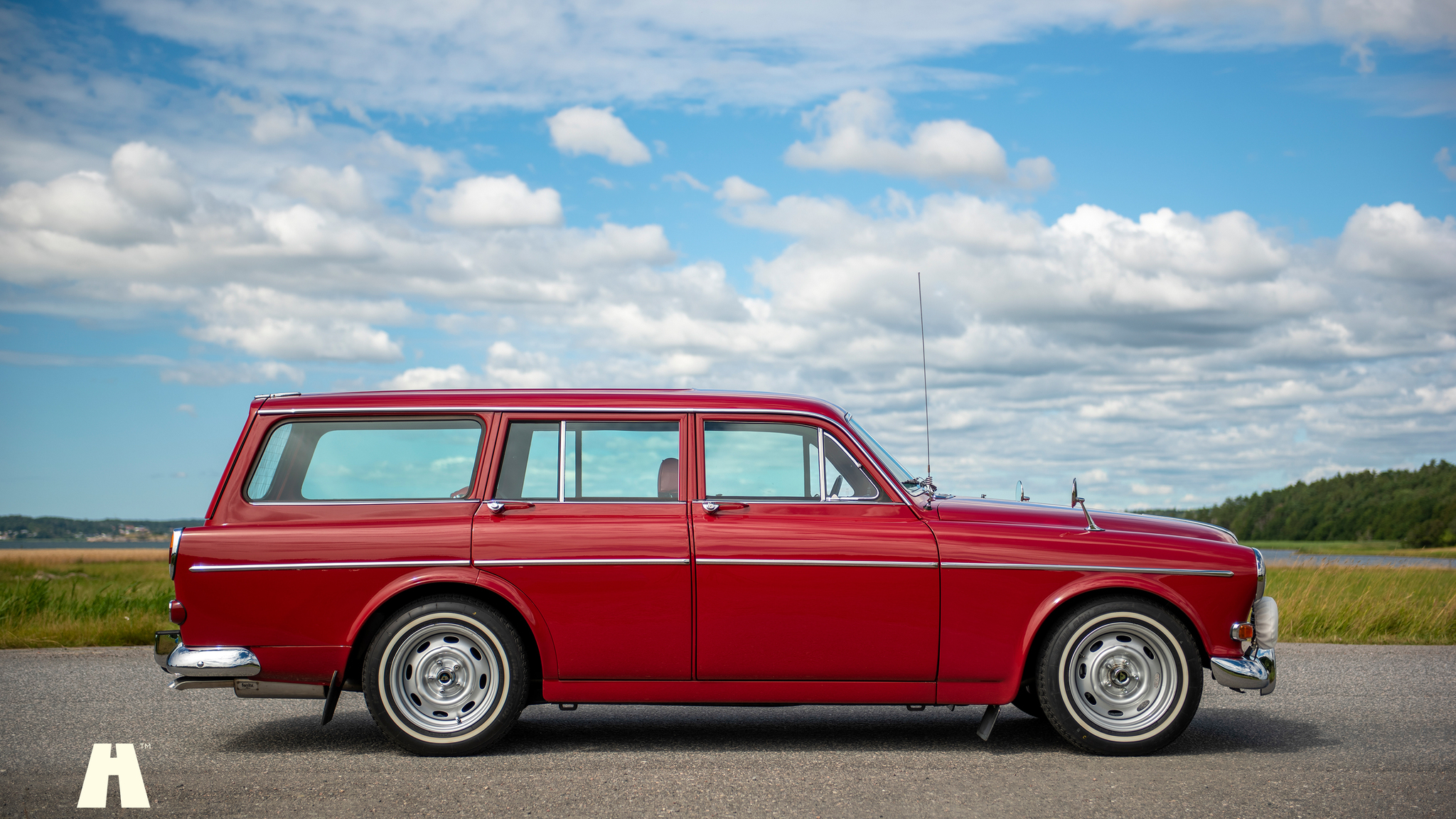 Exterior image of 1966 Volvo Amazon kombi 220