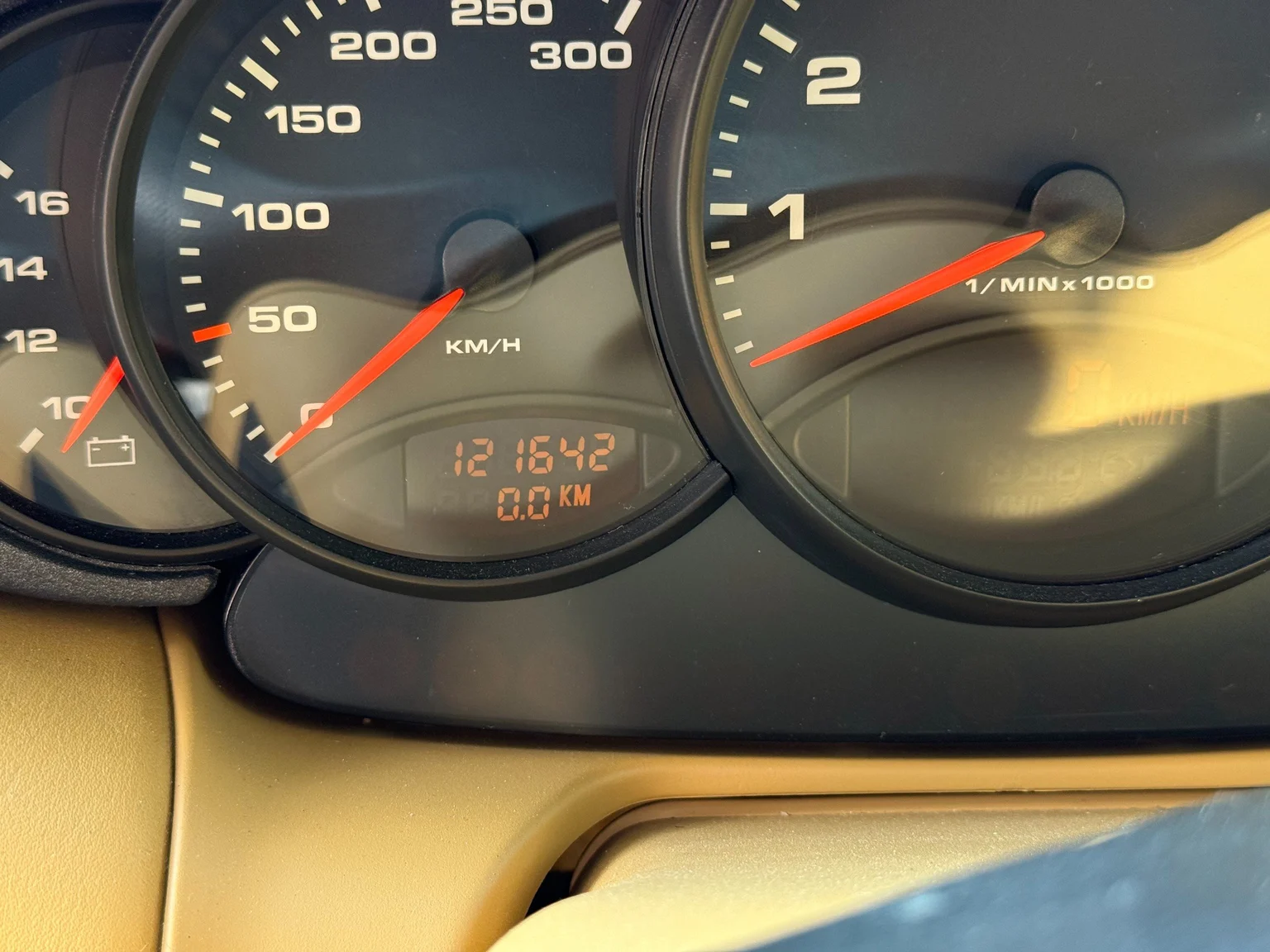 Innenraumfoto von 1998 Porsche 911 Carrera (15)