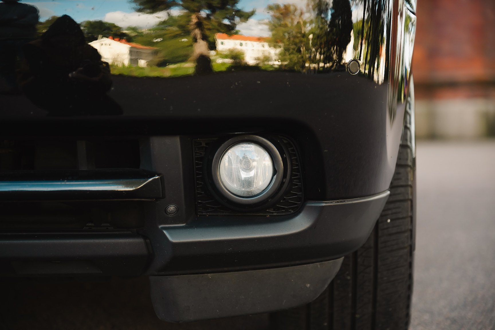 Exterior image of 2012 Range Rover 4.4 TDV8 Westminster 