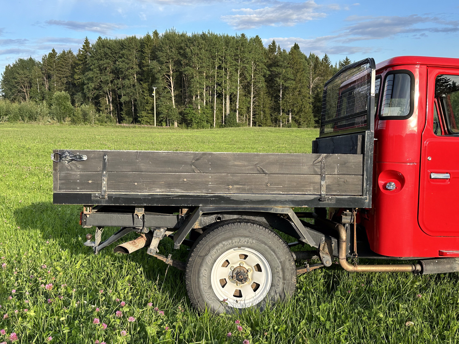 Exterior image of 1982 Toyota Landcruiser Utility (3)