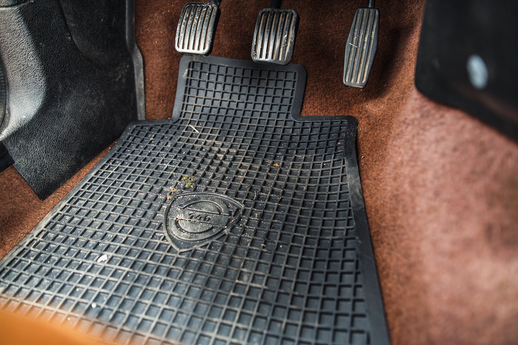 Interiörbild 1974 Volvo 142 2.0