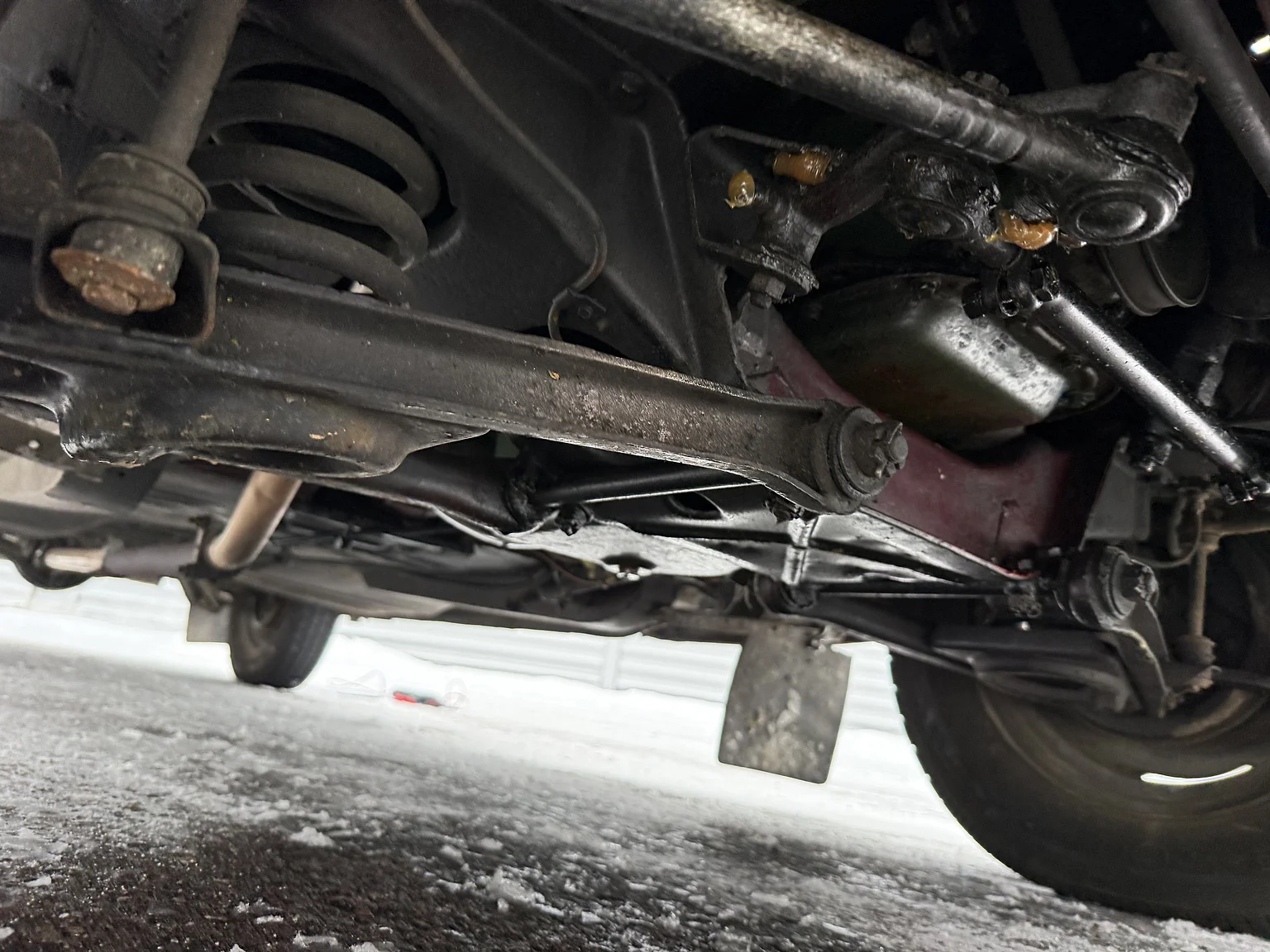 Image of 1953 Volvo PV444ES mechanics (18)