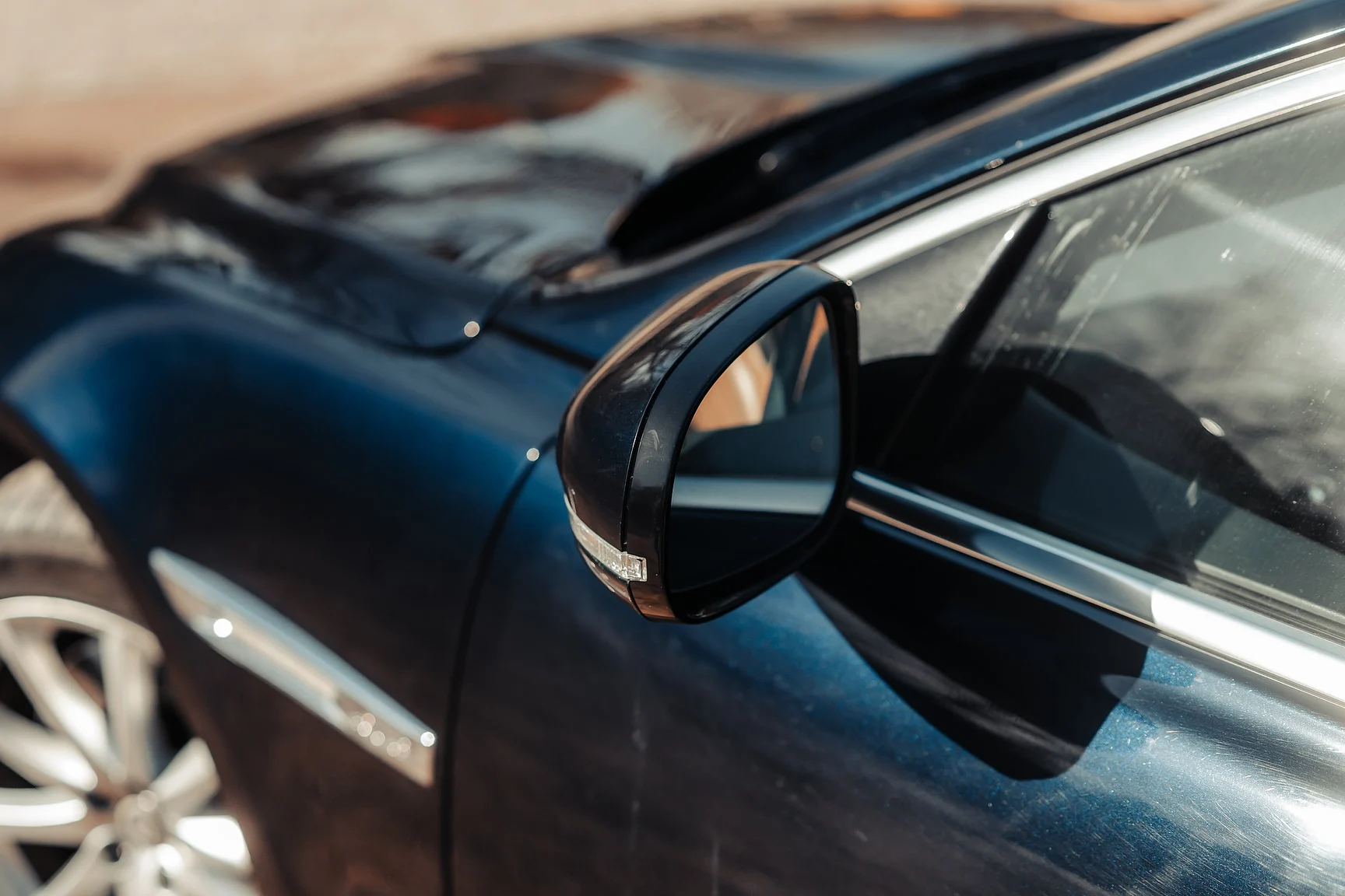 Exteriörbild på 2012 Jaguar XJ (36)