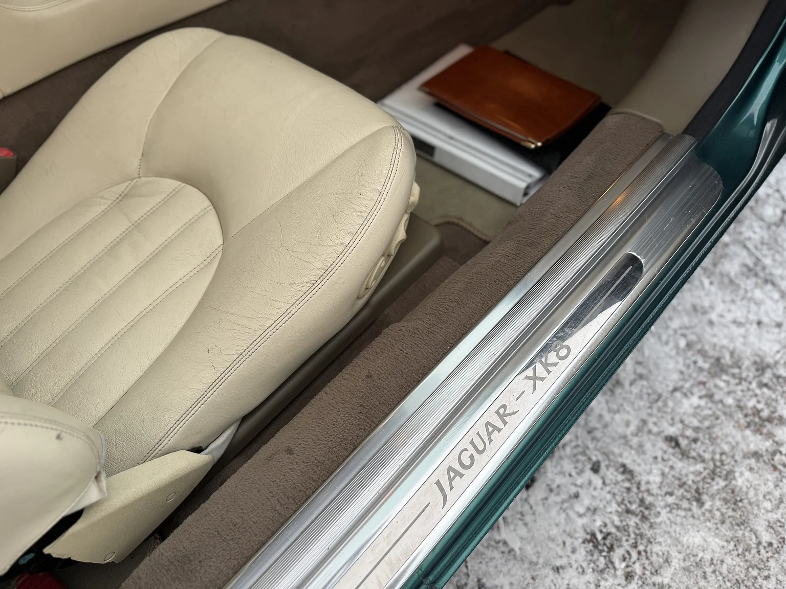 Interiörbild 1997 Jaguar XK8 (36)