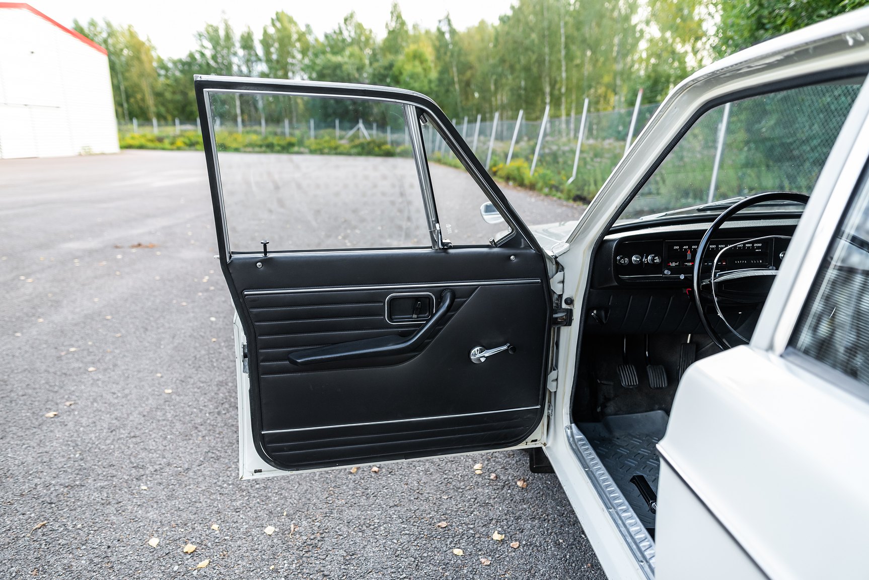 Interior image of 1967 Volvo 144 1.8 