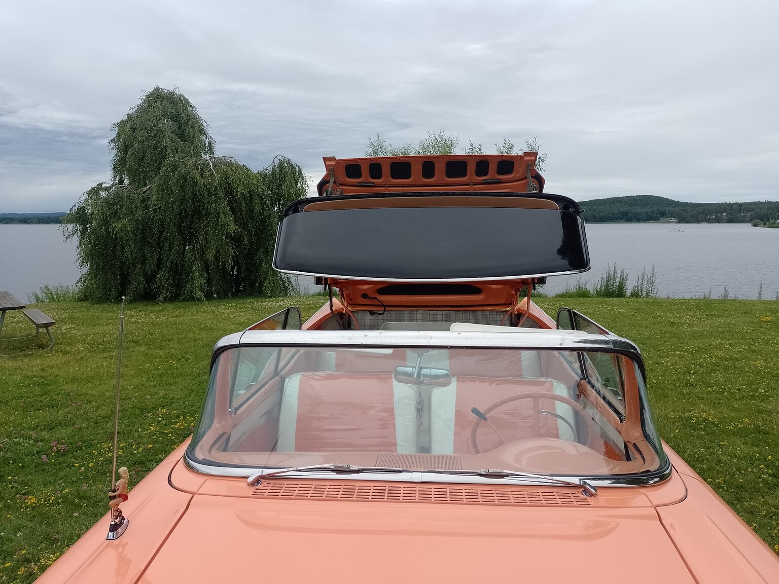 Interior image of 1957 Ford Fairlane 500 Skyliner Retract
