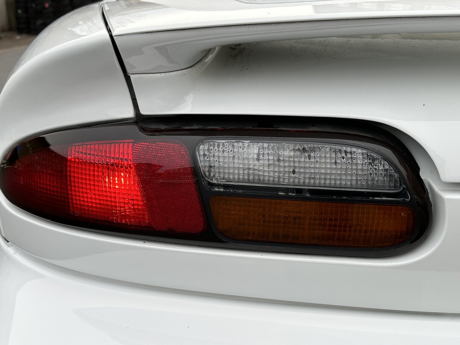 Exteriörbild på 1997 Chevrolet Camaro Z28 30th Anniversary