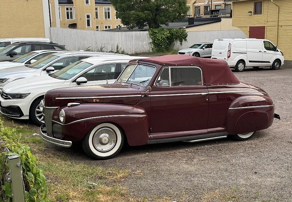 Exteriörbild på 1941 Ford Super De Luxe Cabriolet (30)