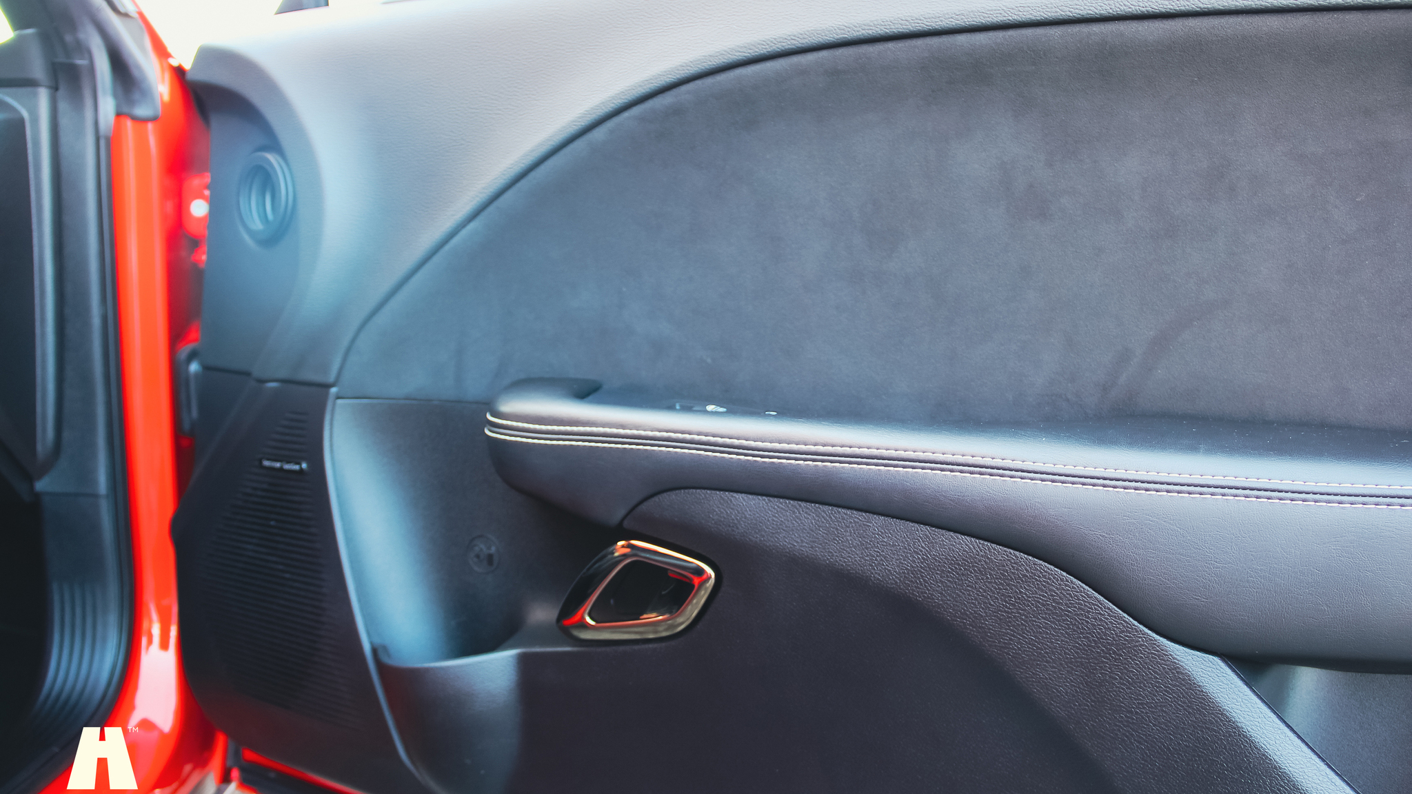 Interior image of 2019 Dodge Challenger Hellcat (21)