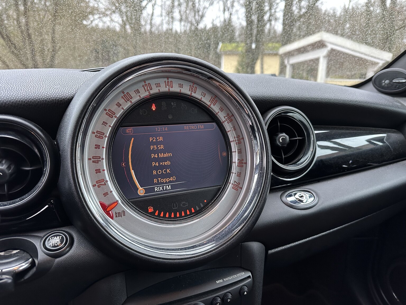 Innenraumfoto von 2012 Mini Cooper SD Roadster