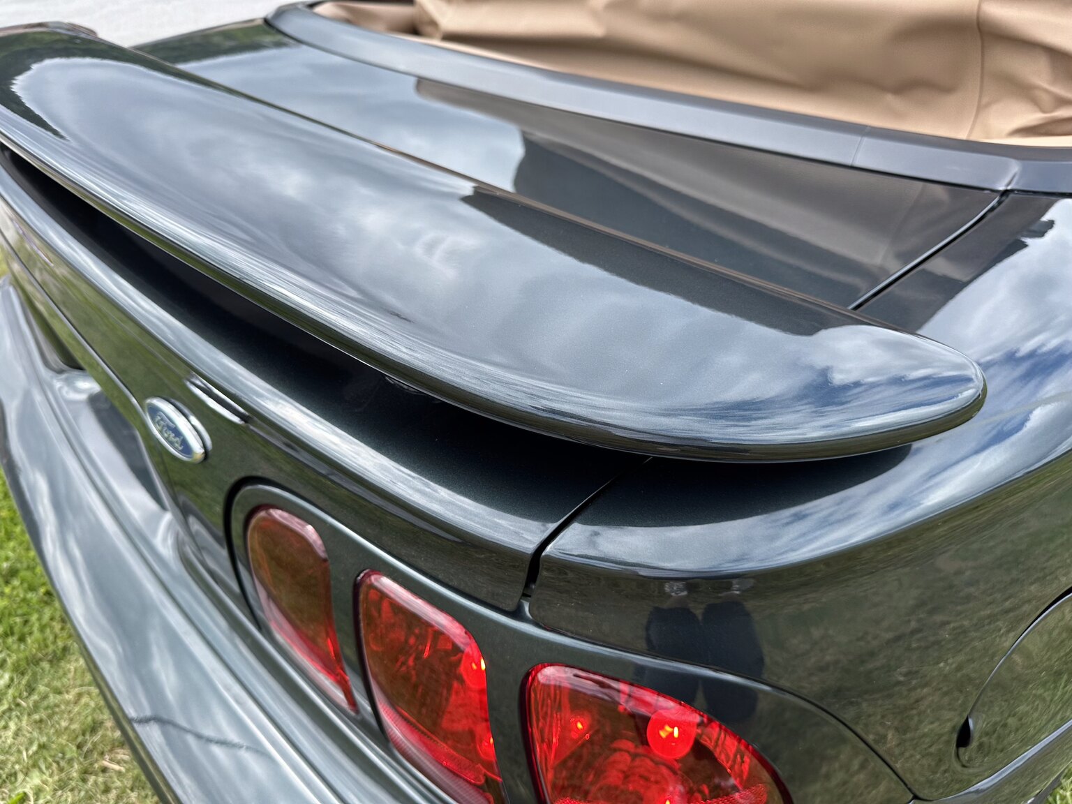 Exterior image of 1998 Ford Mustang GT Convertible