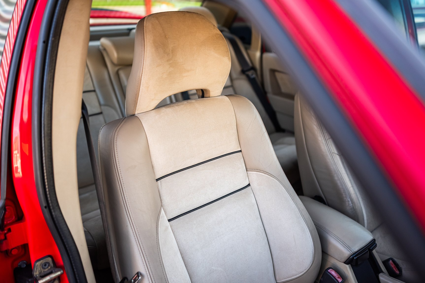 Interior image of 1996 Volvo 850 R