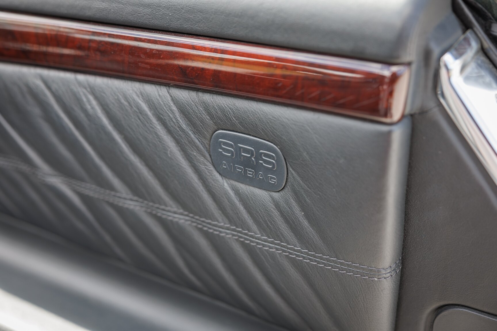 Innenraumfoto von 2000 Mercedes-Benz CL600