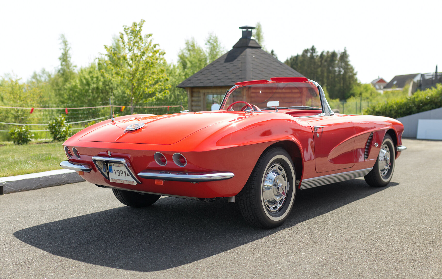 Exterior image of 1962 Corvette C1
