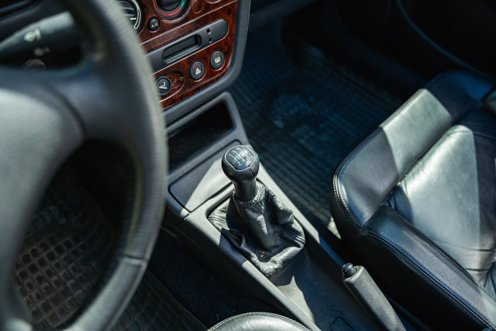 Interior image of 1997 Peugeot 306 Cabriolet