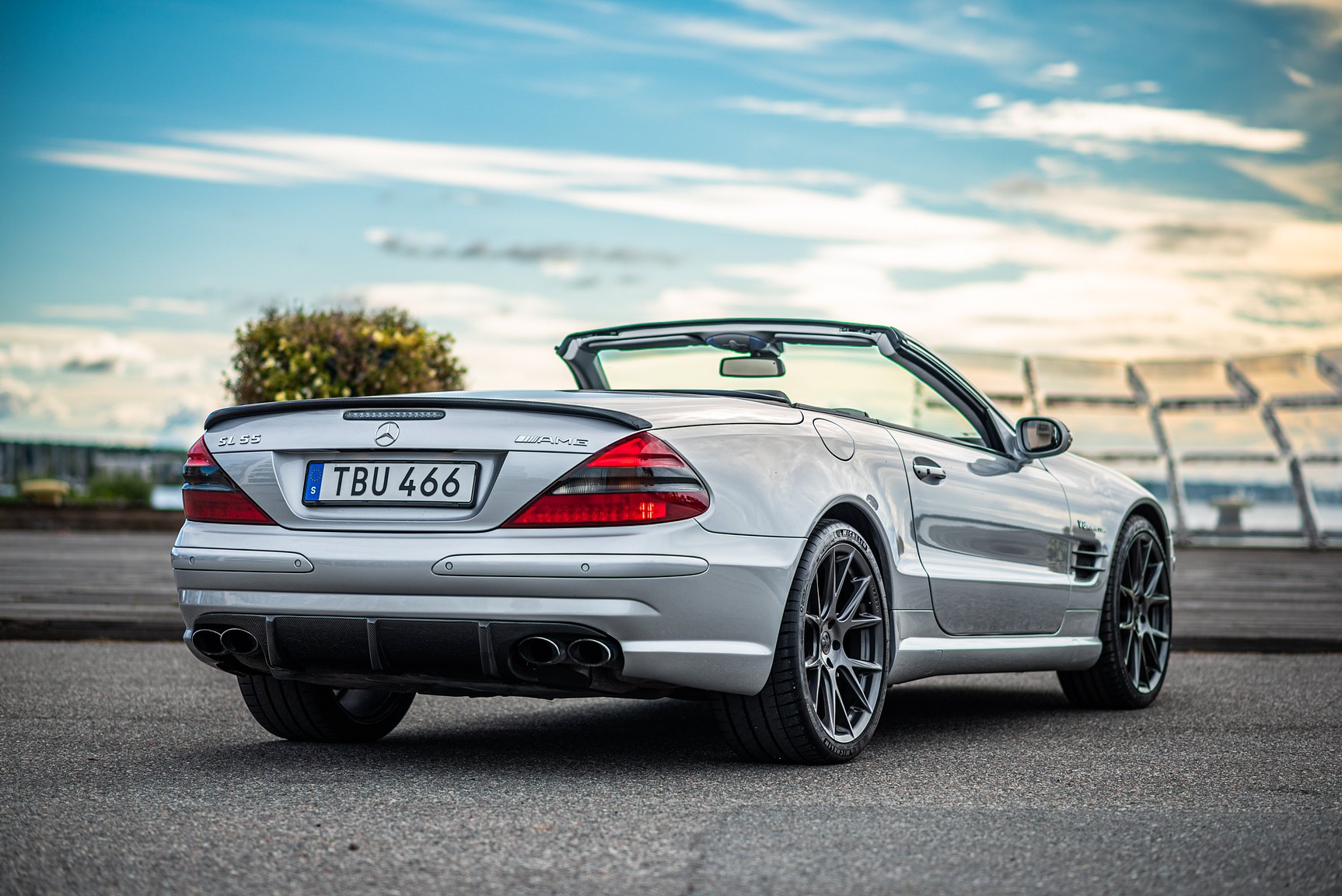 Exterior image of 2002 Mercedes SL 55 AMG