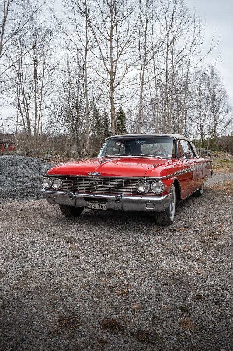 Exterior image of 1962 Ford Galaxie 500 Sunliner