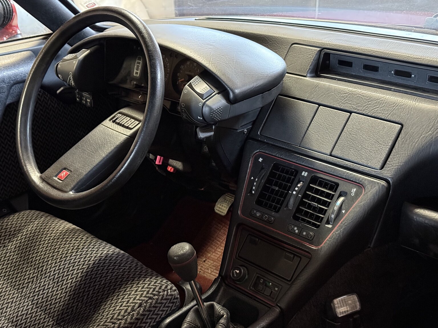 Interiörbild 1988 Citroën CX 25 2.5 GTi Turbo II