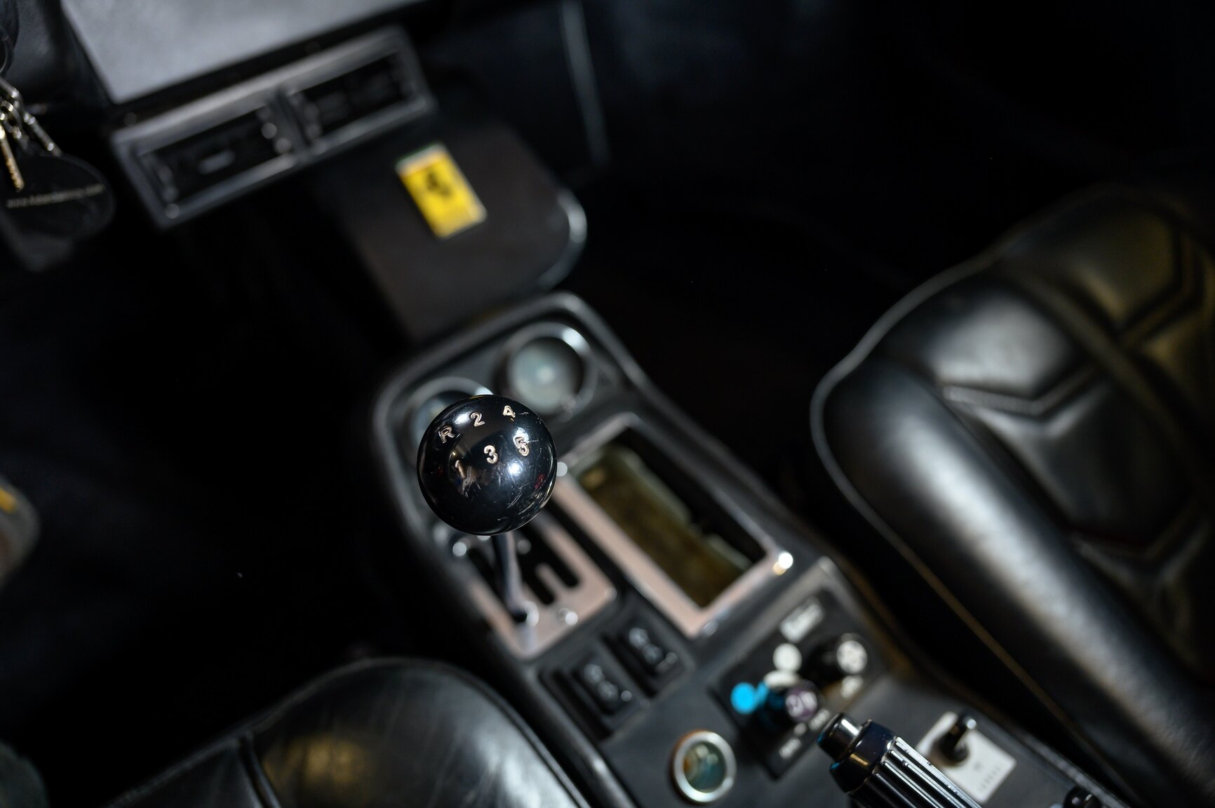 Interiörbild 1982 Ferrari 308 GTSI