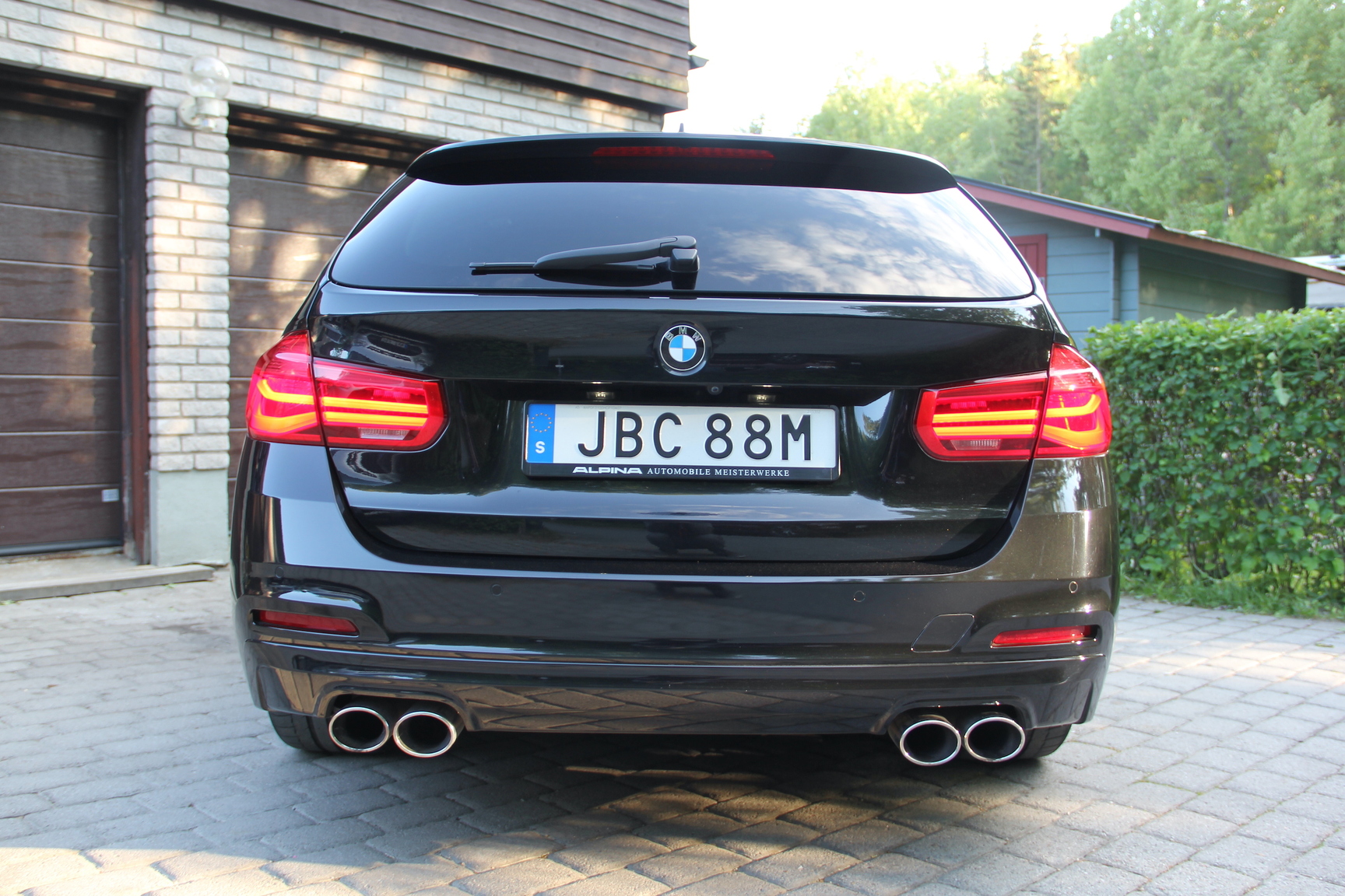 Exteriörbild på 2017 Alpina D3 Bi-Turbo Allrad