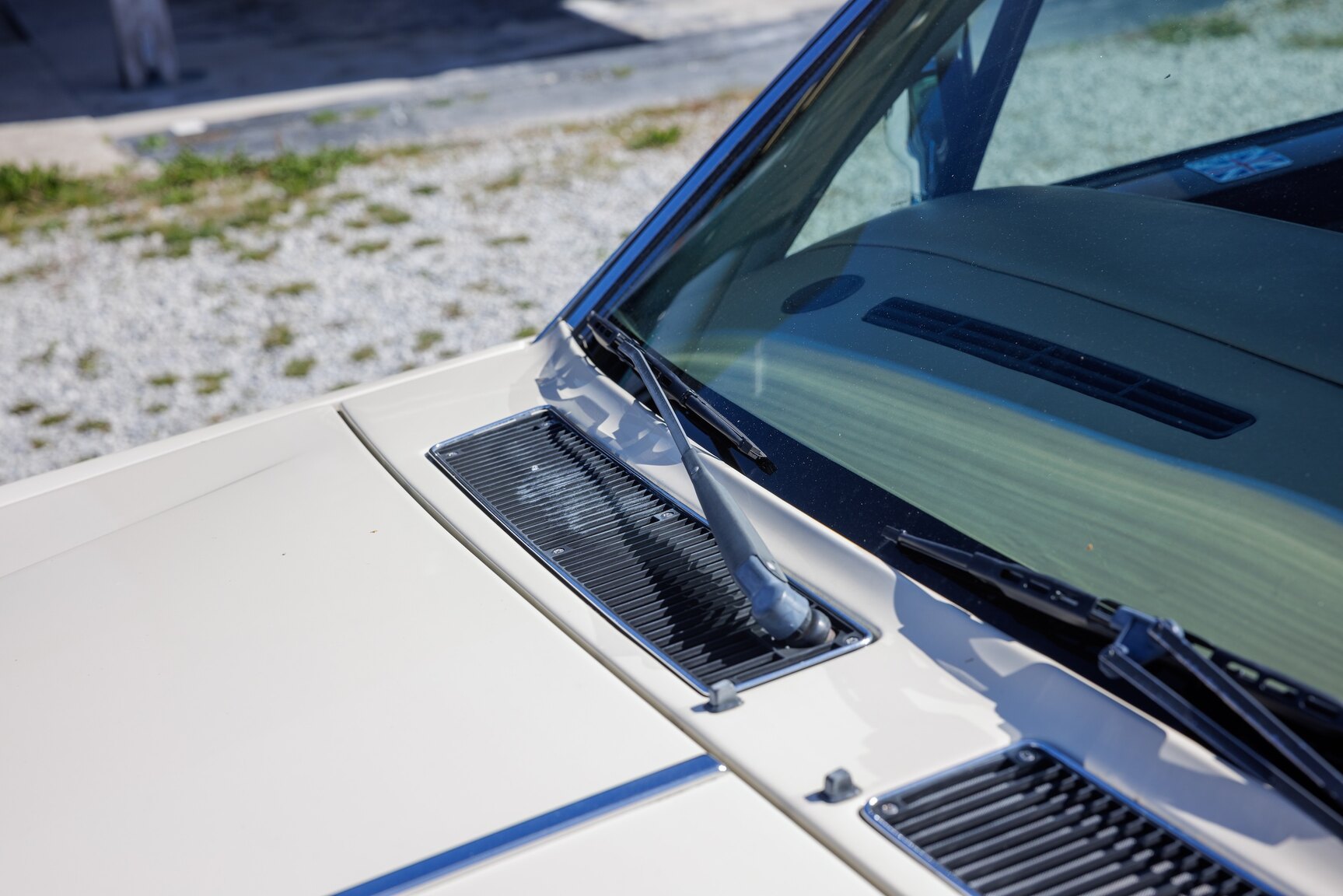 Exterior image of 1991 Rolls Royce Silver Spur LWB