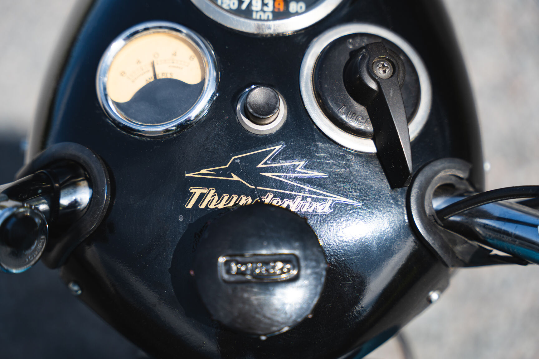 Aussenfoto 1956 Triumph Thunderbird (35)