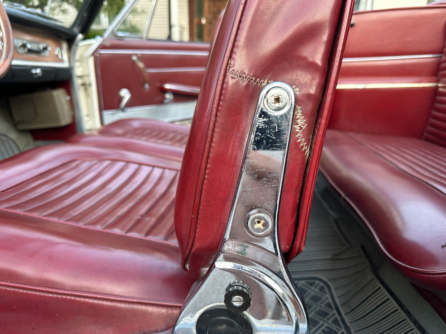 Interior image of 1964 Lancia Flavia Vignale  