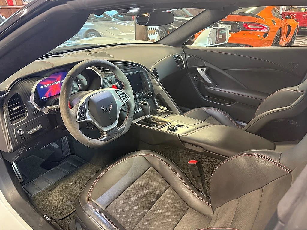 Bild von 2017 Chevrolet Corvette (20)