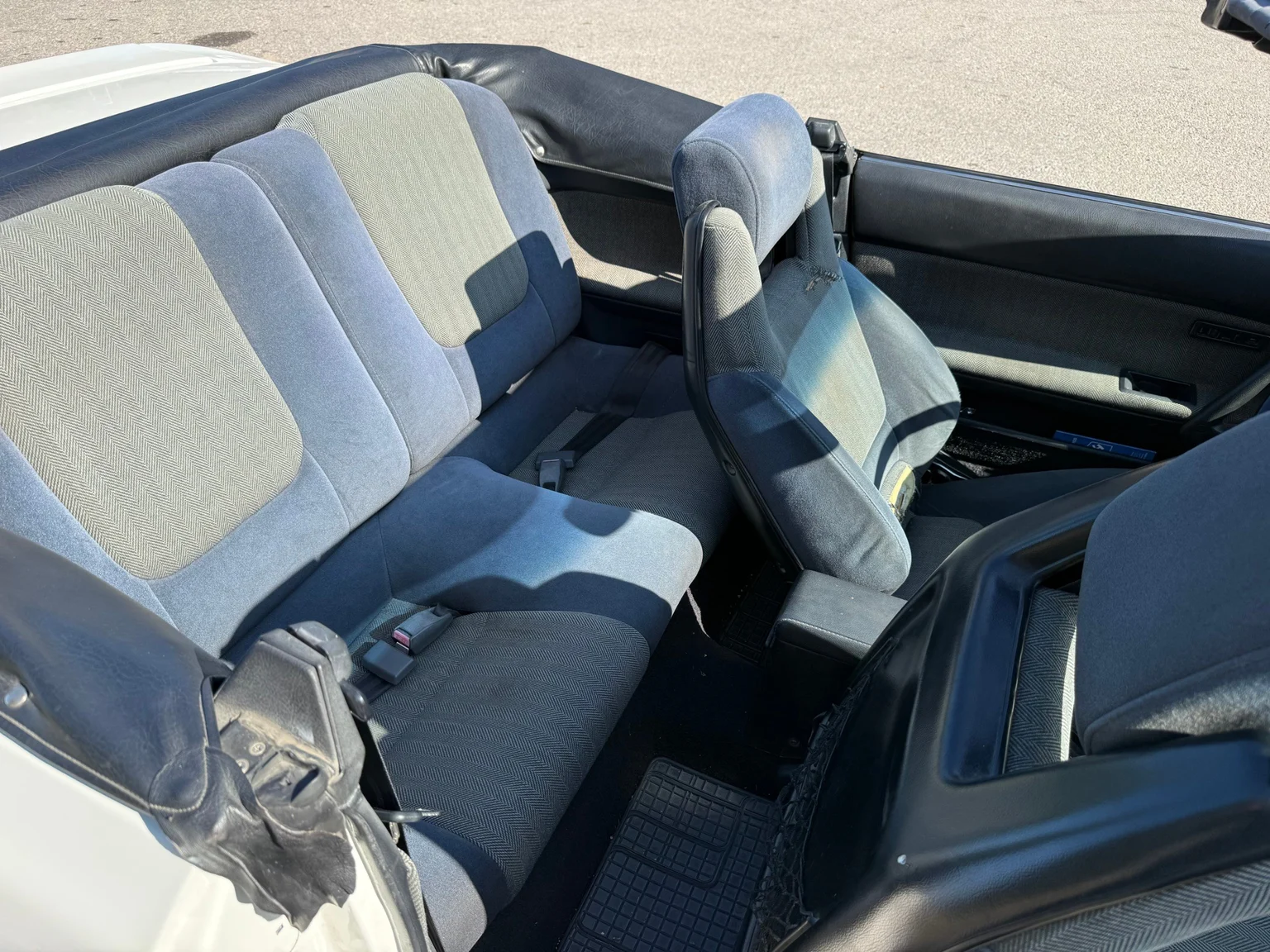 Innenraumfoto von 1988 Toyota Celica Cabriolet (35)