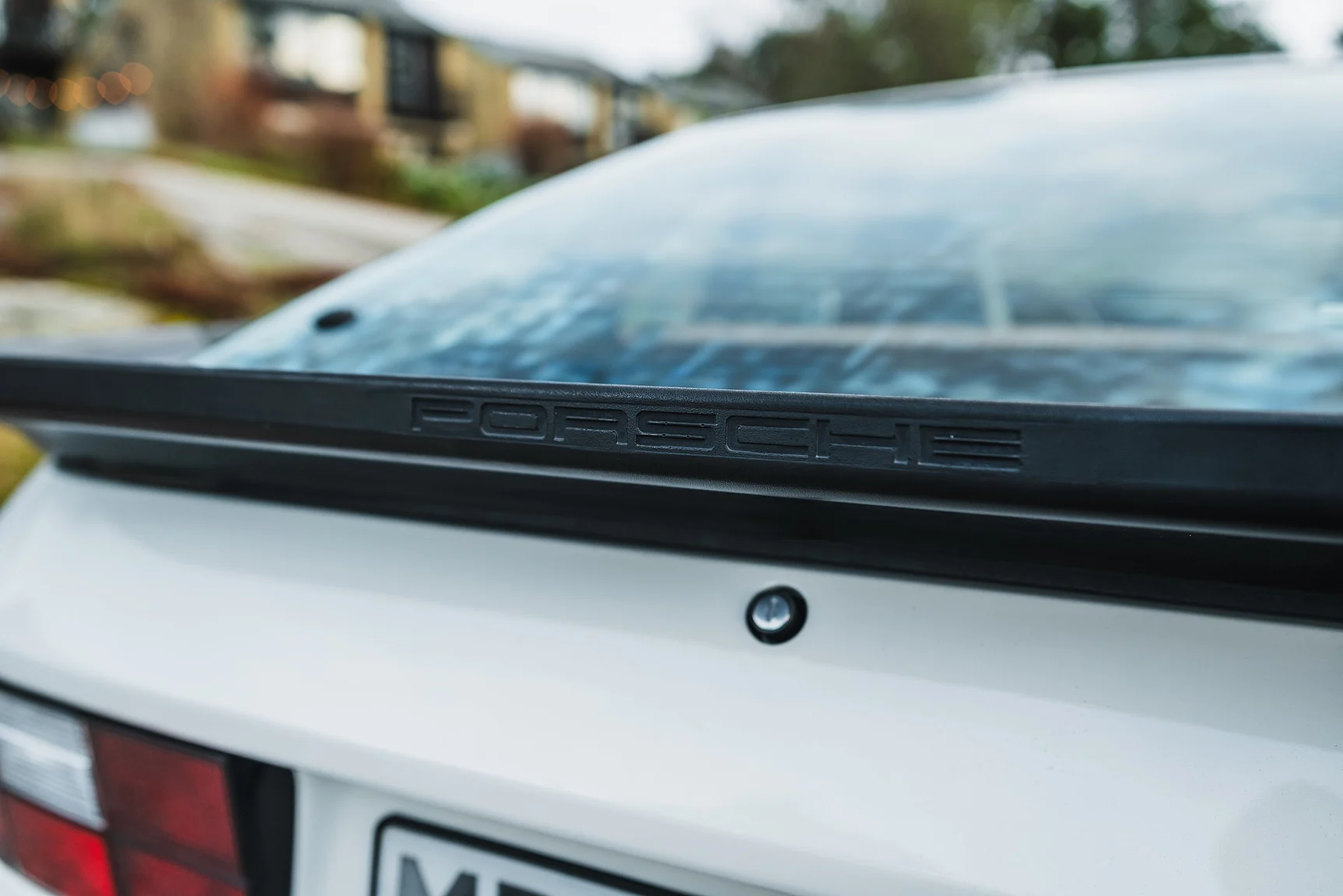 Exterior image of 1986 Porsche 944R (54)