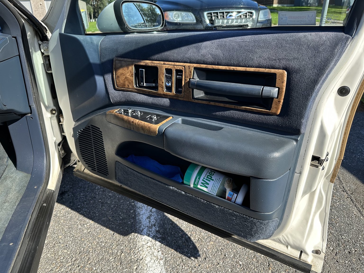 Interior image of 1993 Chevrolet Caprice Classic Wagon 5.7 V8 