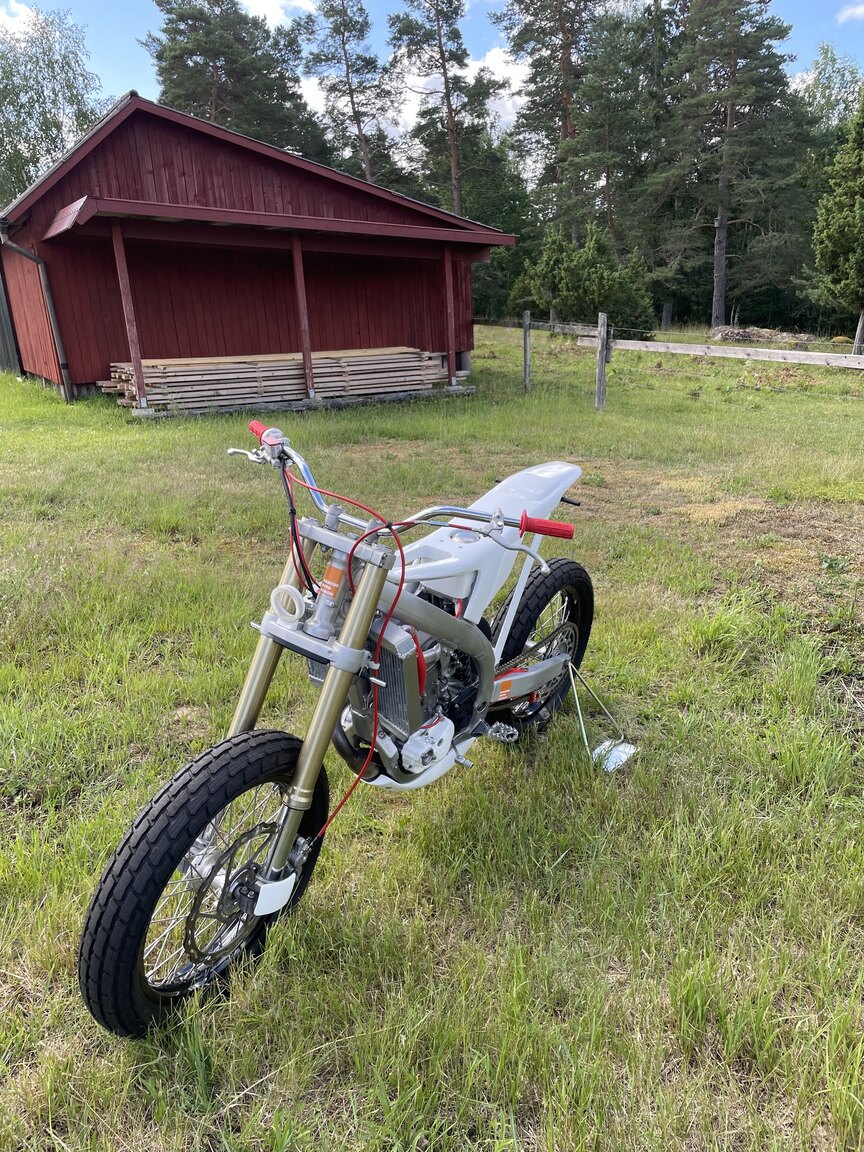Exteriörbild på 2006 Marcus Moto Design CRF Tracker