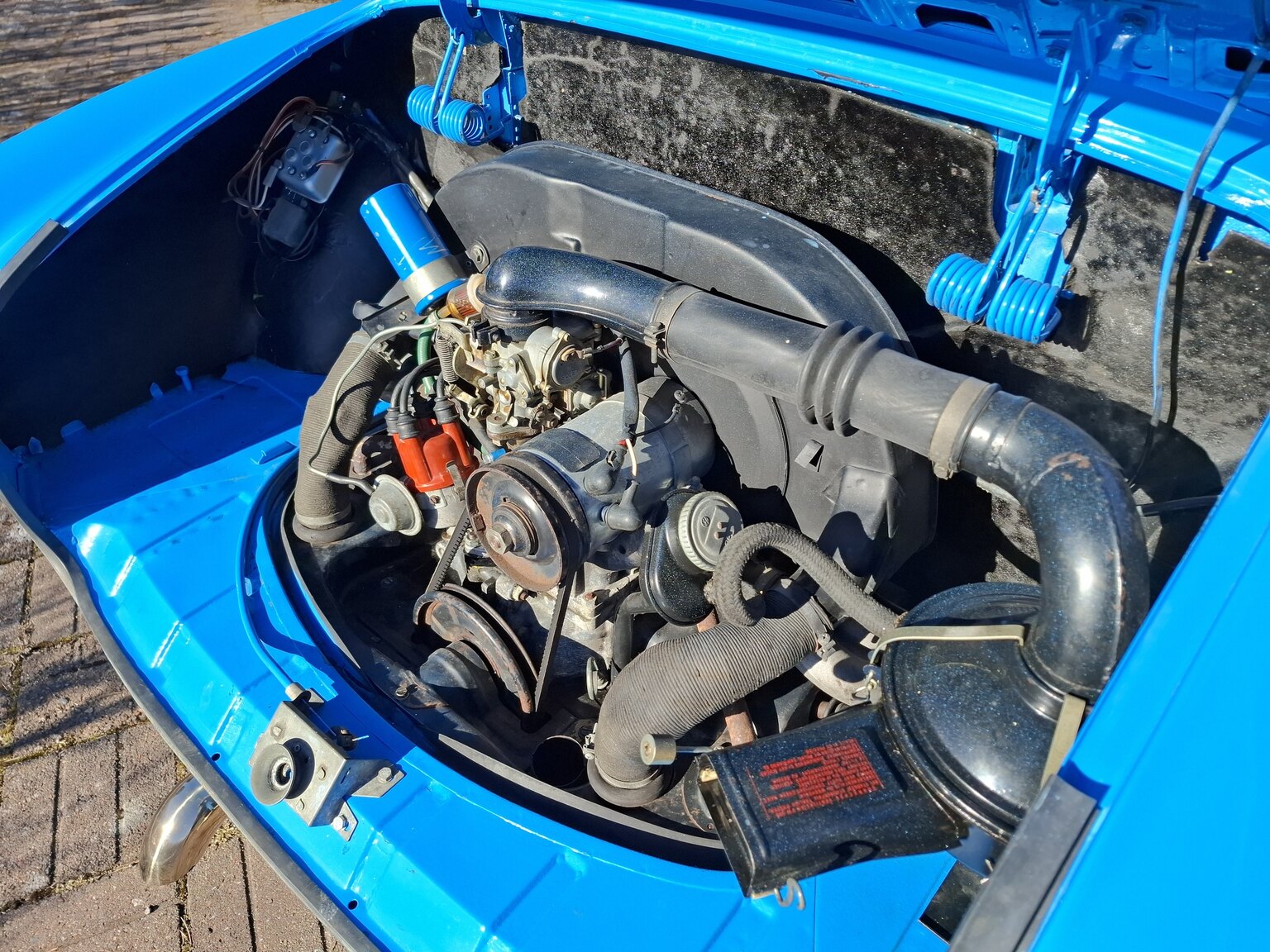Image of 1966 Volkswagen 1300 Karmann-Ghia mechanics
