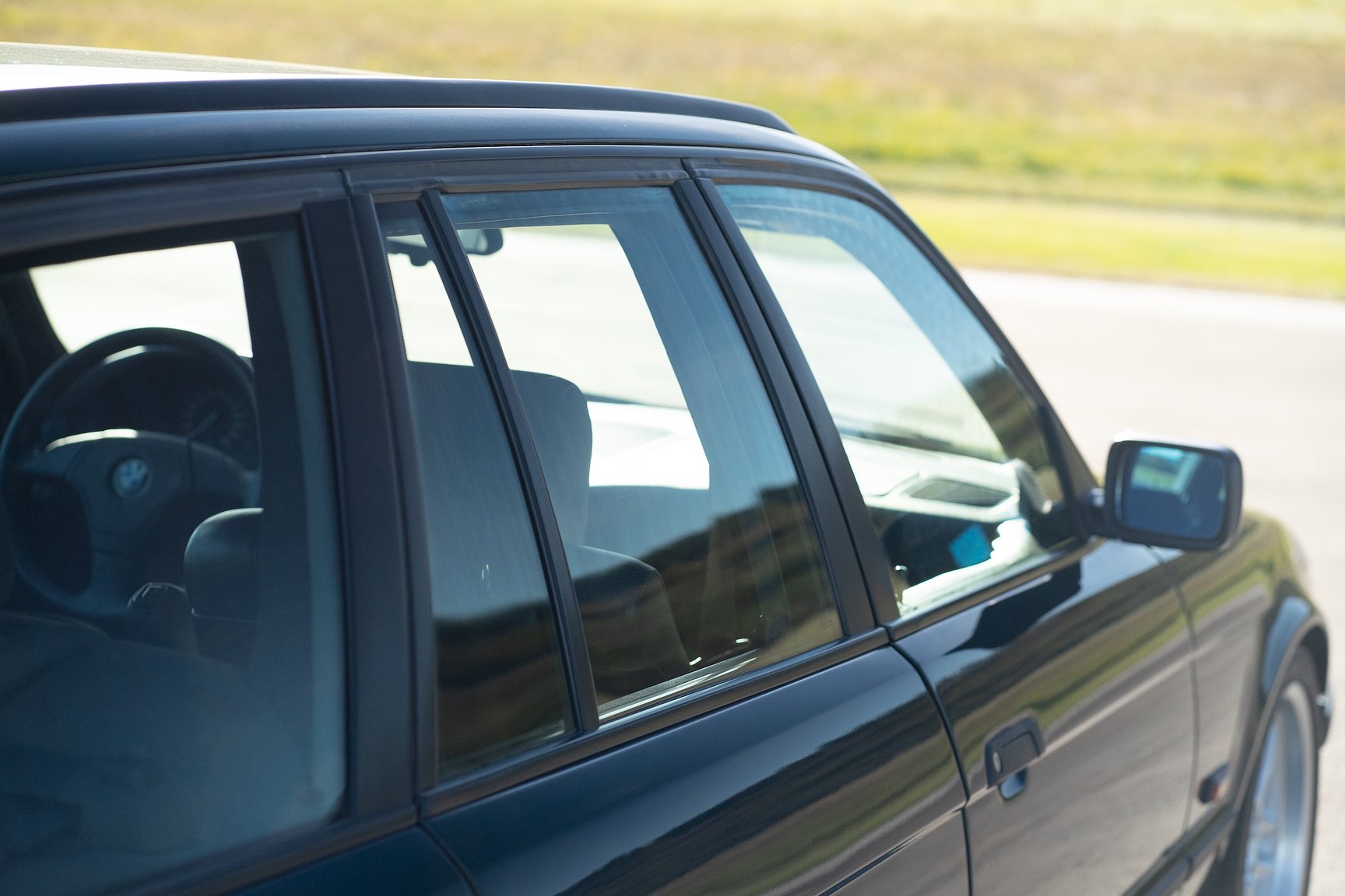 Exteriörbild på 1995 BMW 540i Touring - NO RESERVE (61)