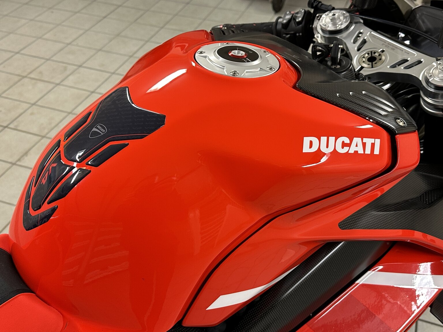 Aussenfoto 2021 Ducati Superleggera V4 23/500