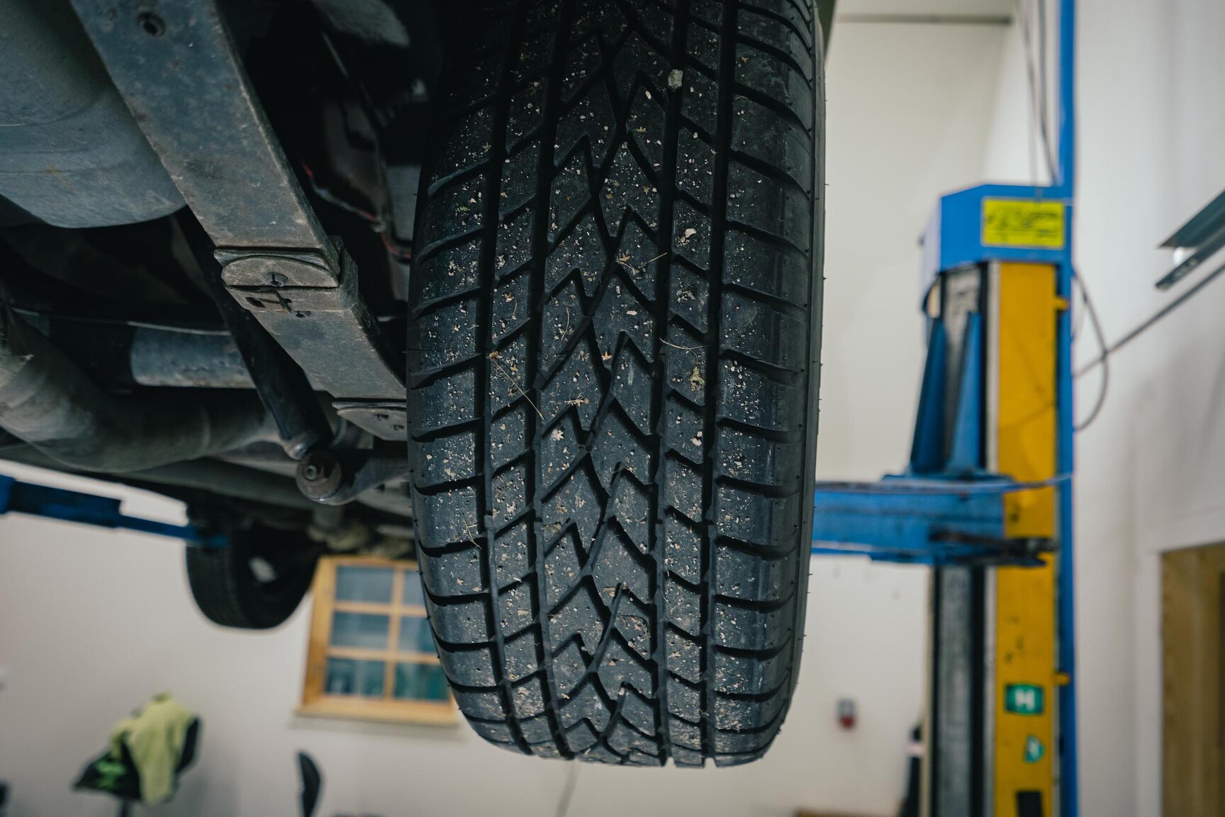 Image of 1972 Plymouth Duster 360 (12) mechanics