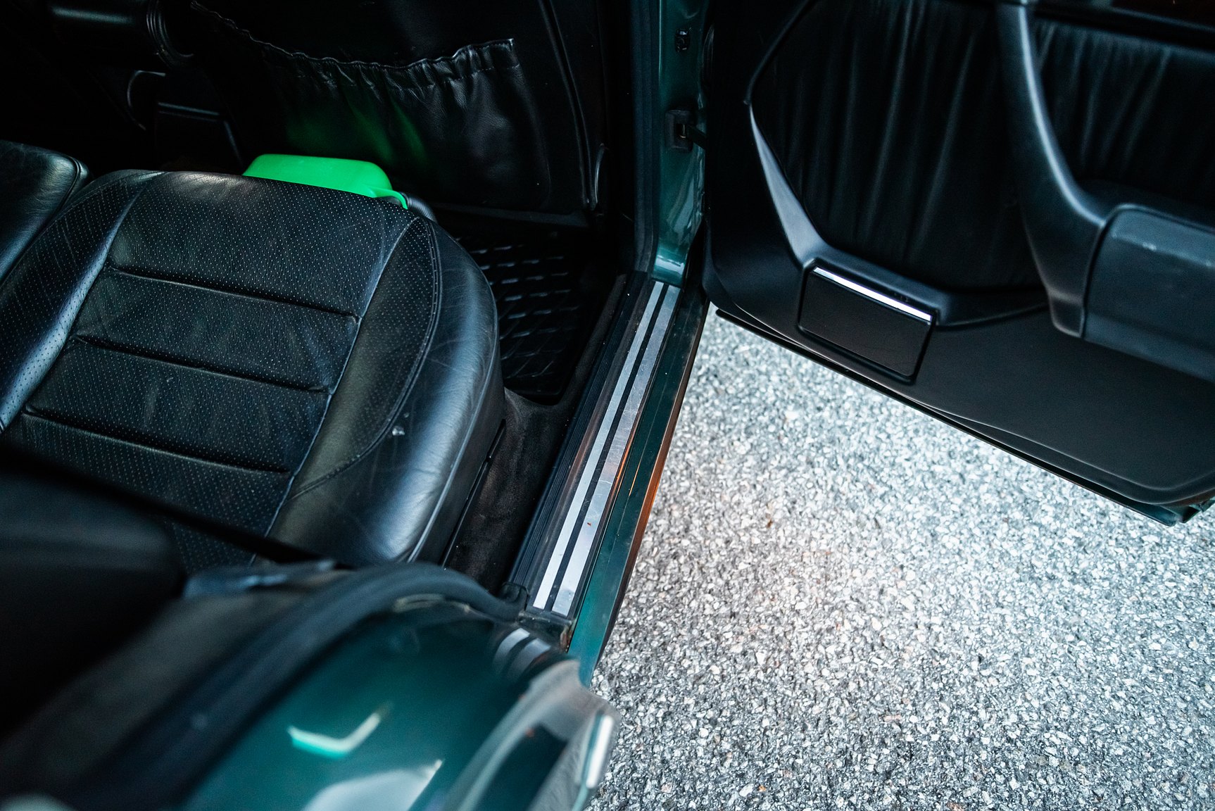 Interior image of 1996 MERCEDES-BENZ E 320 T