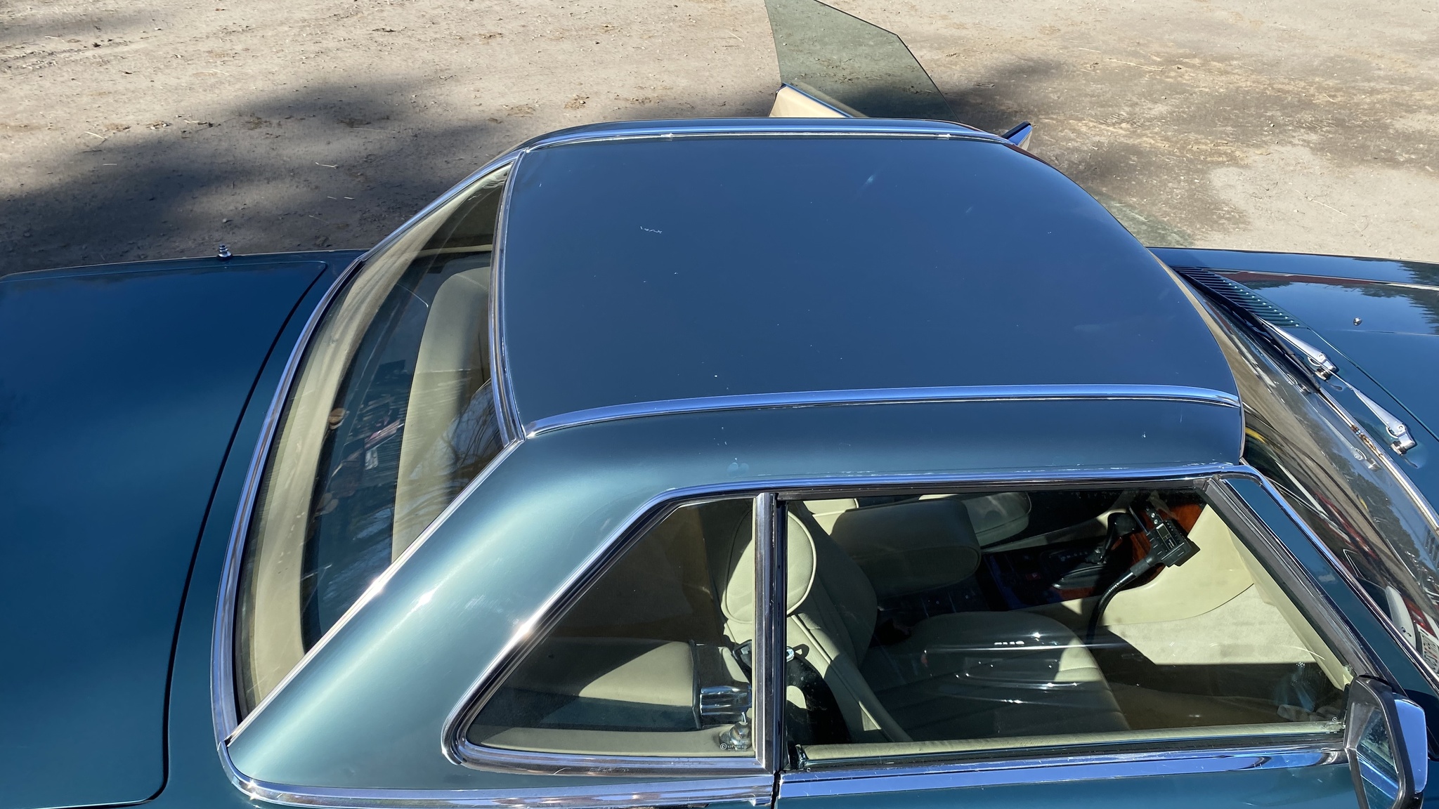 Exteriörbild på 1985 Mercedes-Benz 380 SL