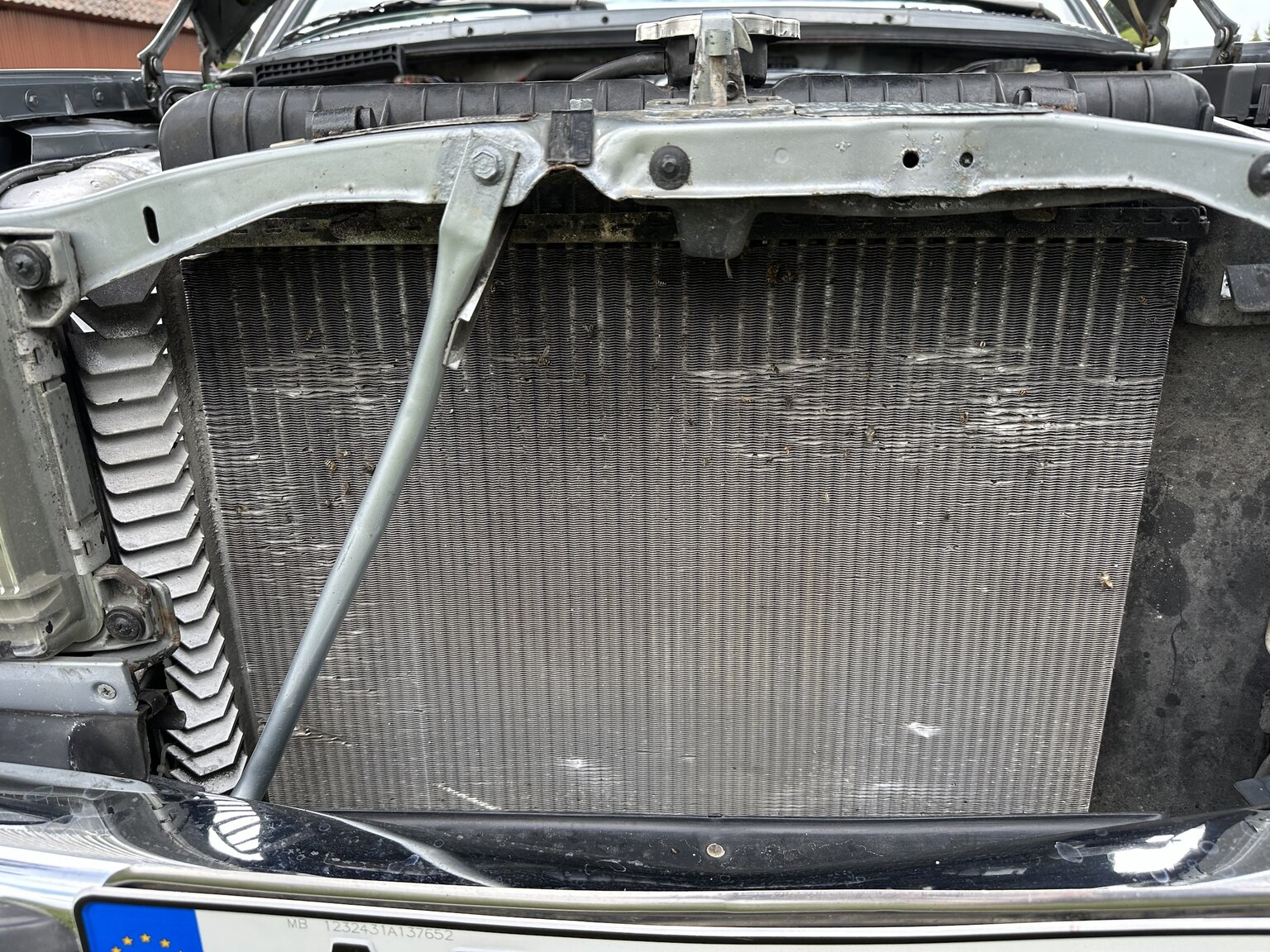 1984 Mercedes-Benz 230 CE, Mekanik