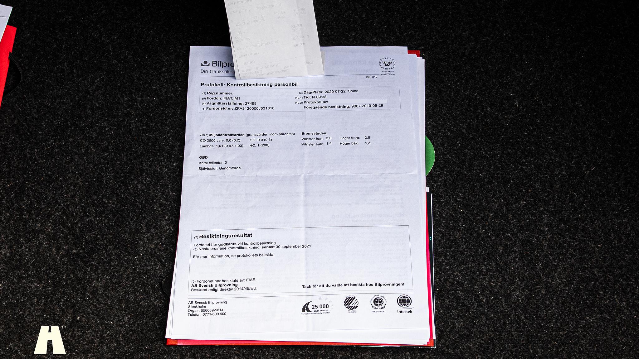 Documentation for 2016 Abarth 595 Competizione (15)