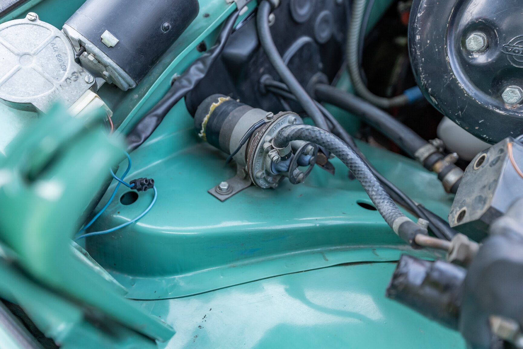 Image of 1973 Volvo 144 mechanics (16)