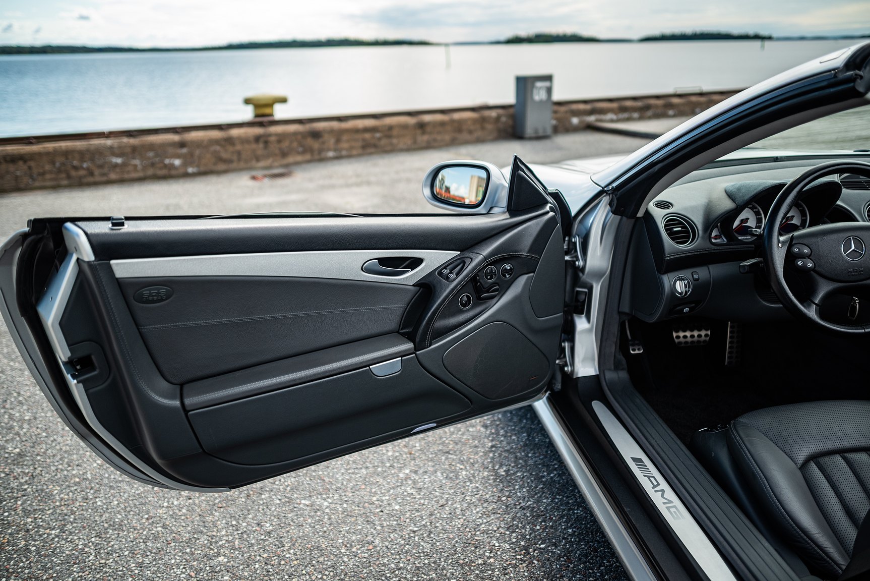 Interior image of 2002 Mercedes SL 55 AMG