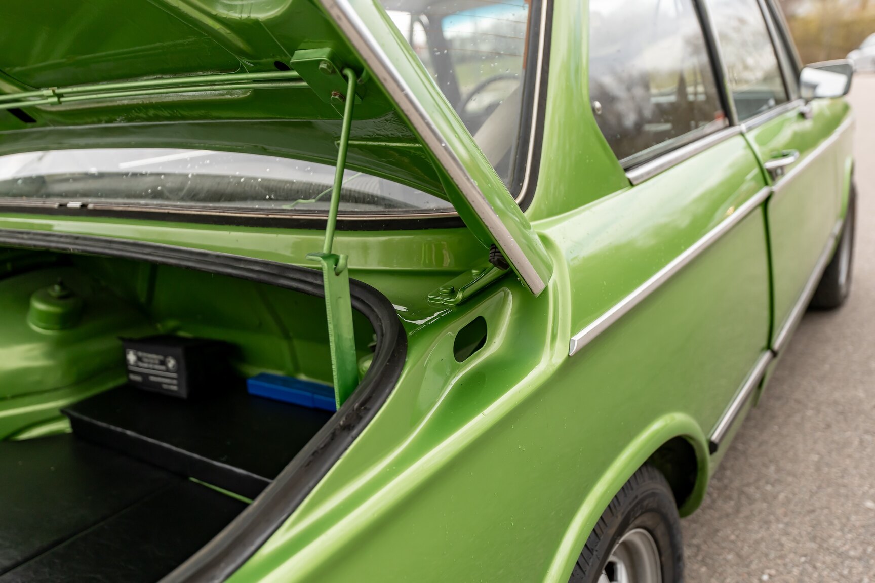 Interior image of 1975 BMW 2002