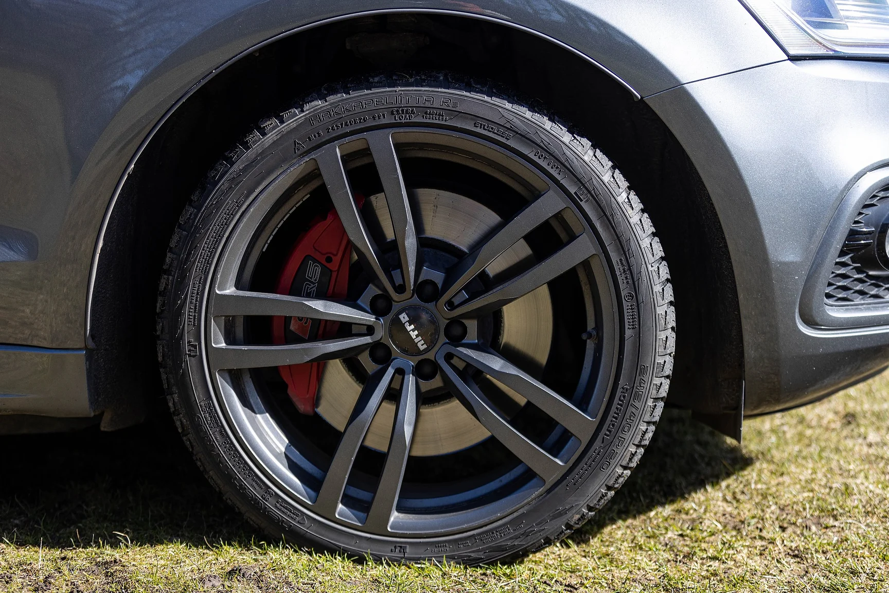 Exterior image of 2017 Audi SQ 5 Plus TDI (11)