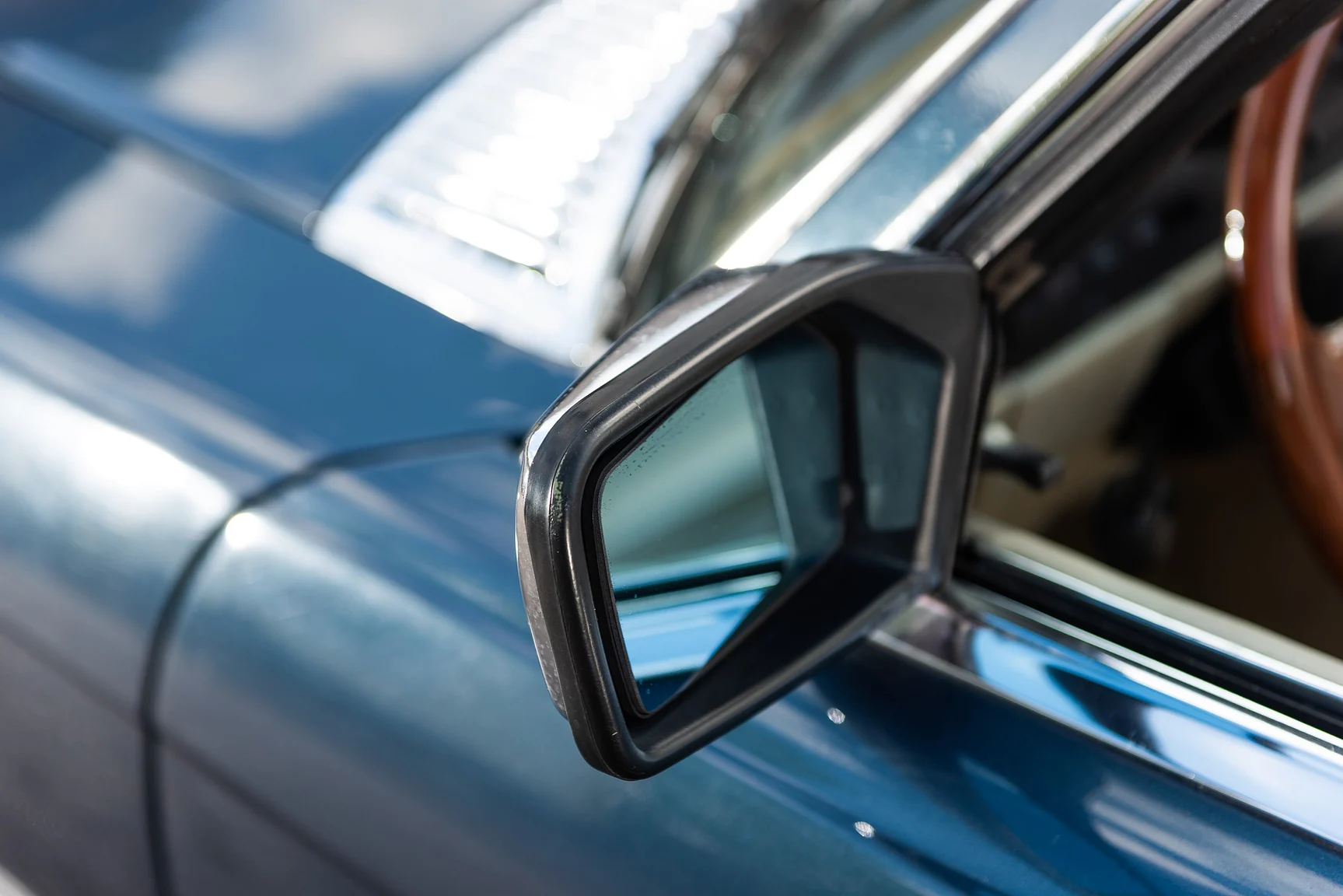 Aussenfoto 1975 Mercedes Benz 350 SL (29)