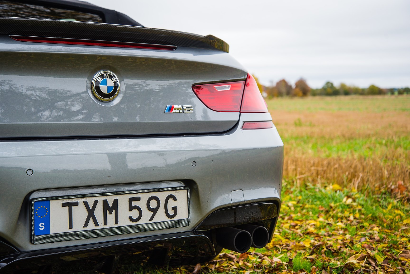 Exterior image of 2014 BMW M6C