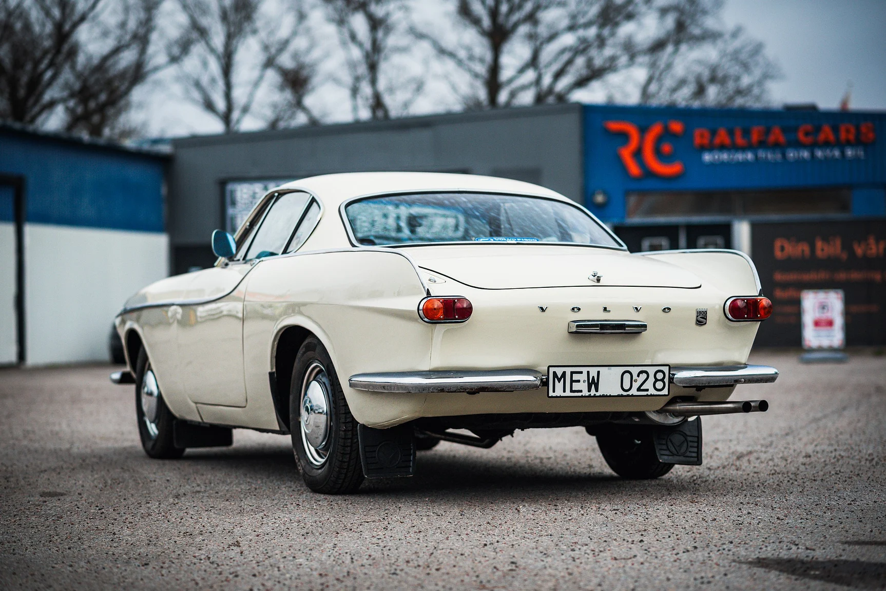 Exterior image of 1964 Volvo P 1800S (19)